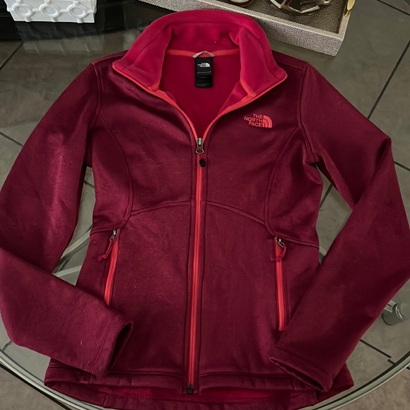Woman’s The North Face sweater - Picture 1 of 5